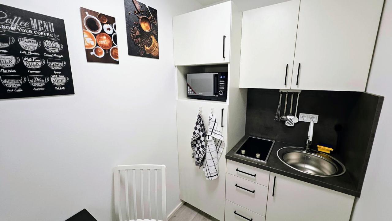 Apartment Kueche Arbeitsplatz Netflix Wlan Barrierefrei Augsburg Exterior photo